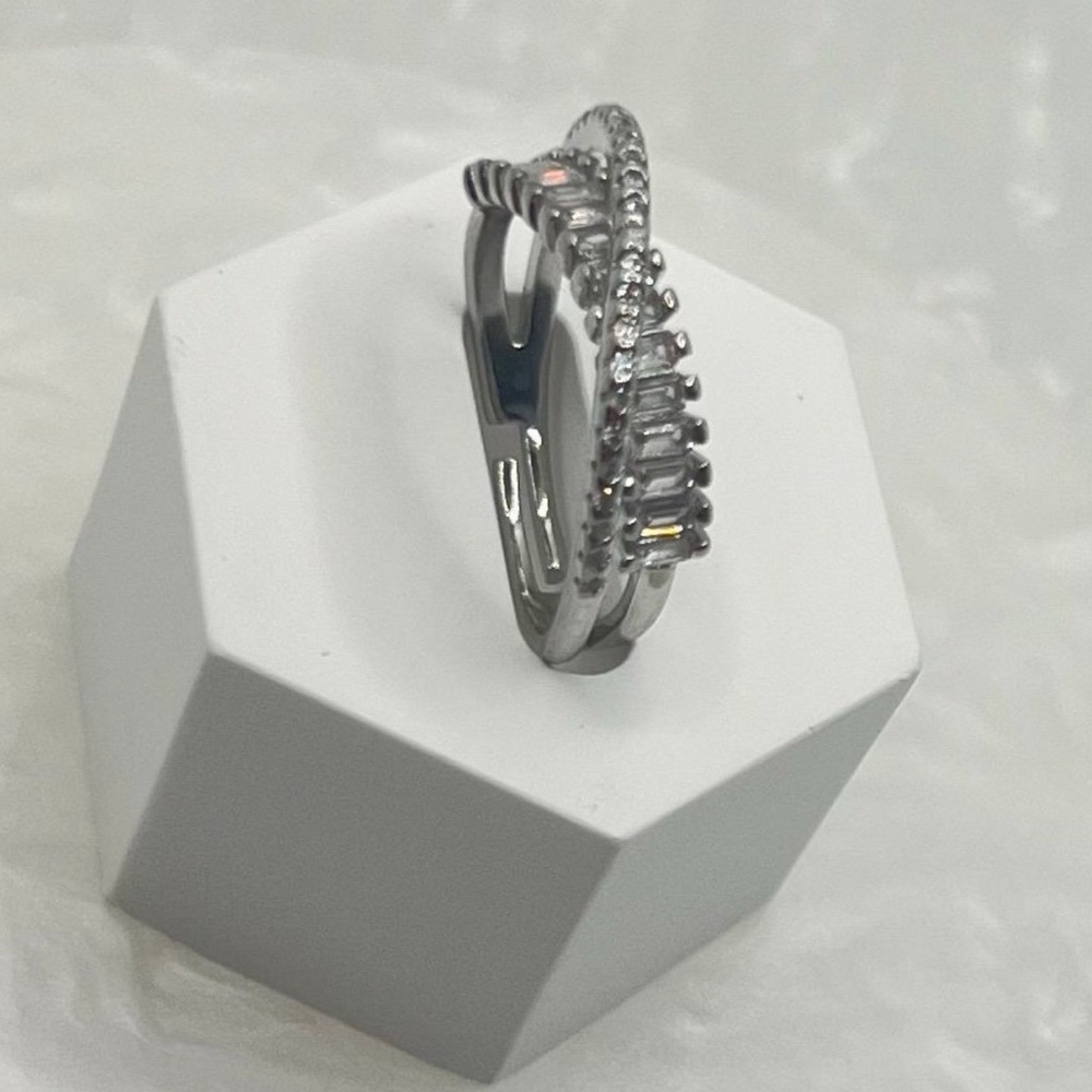 Zircon‎ ring - Picture 4 of 6